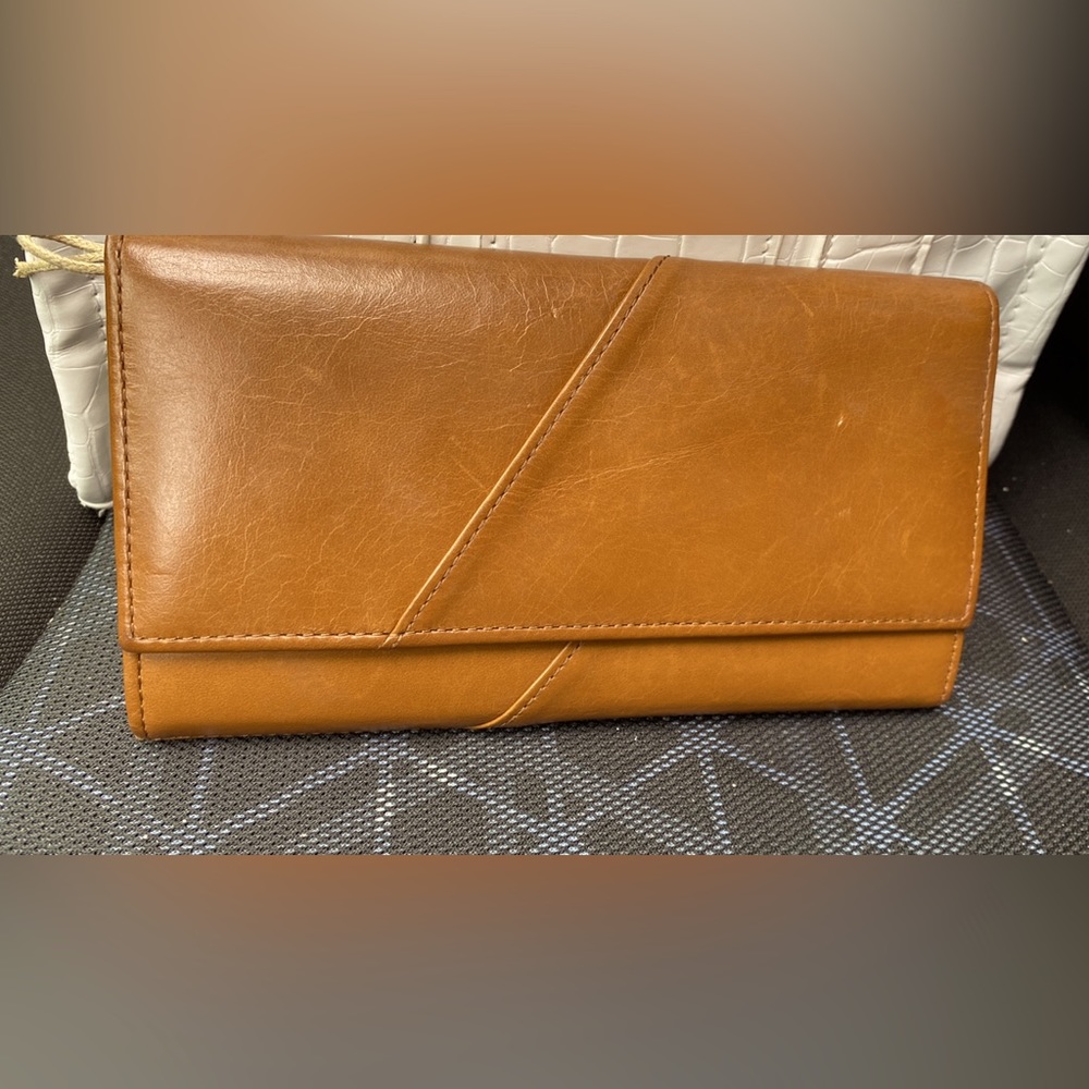 Genuine leather Hobe wallet